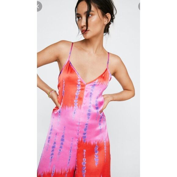 NWT Nasty girl petite tie-dye cross back satin jumpsuit size 4￼/ cruise wear - Picture 2 of 8